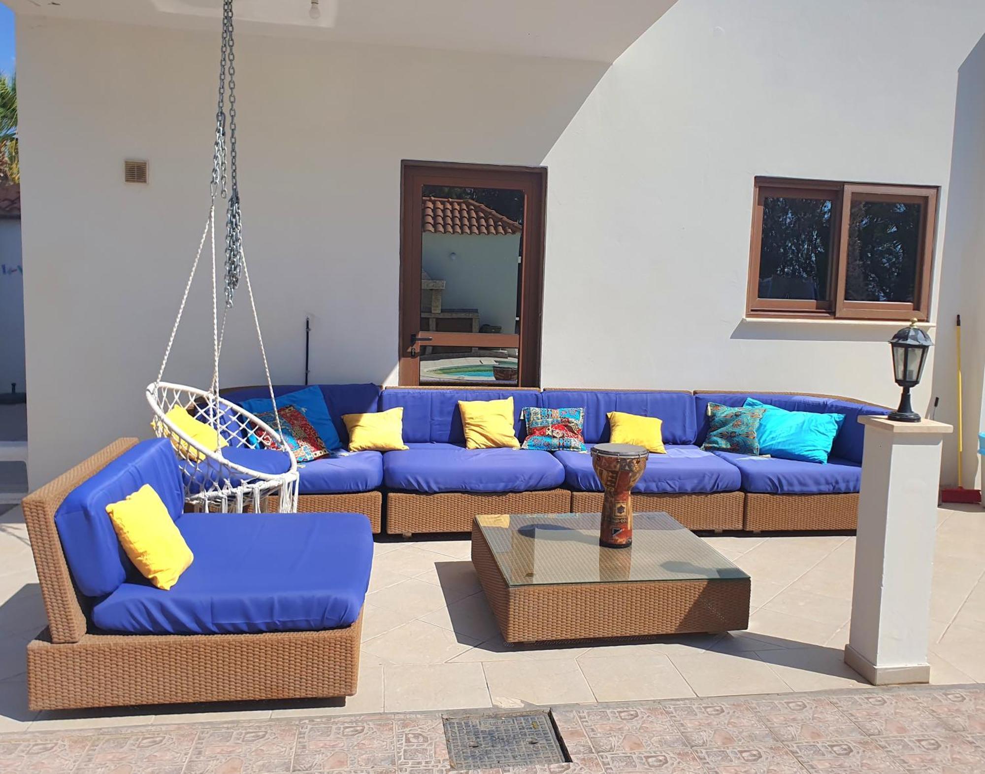 Larnaca Mansion Ideal For 3 Families Or More Exteriör bild